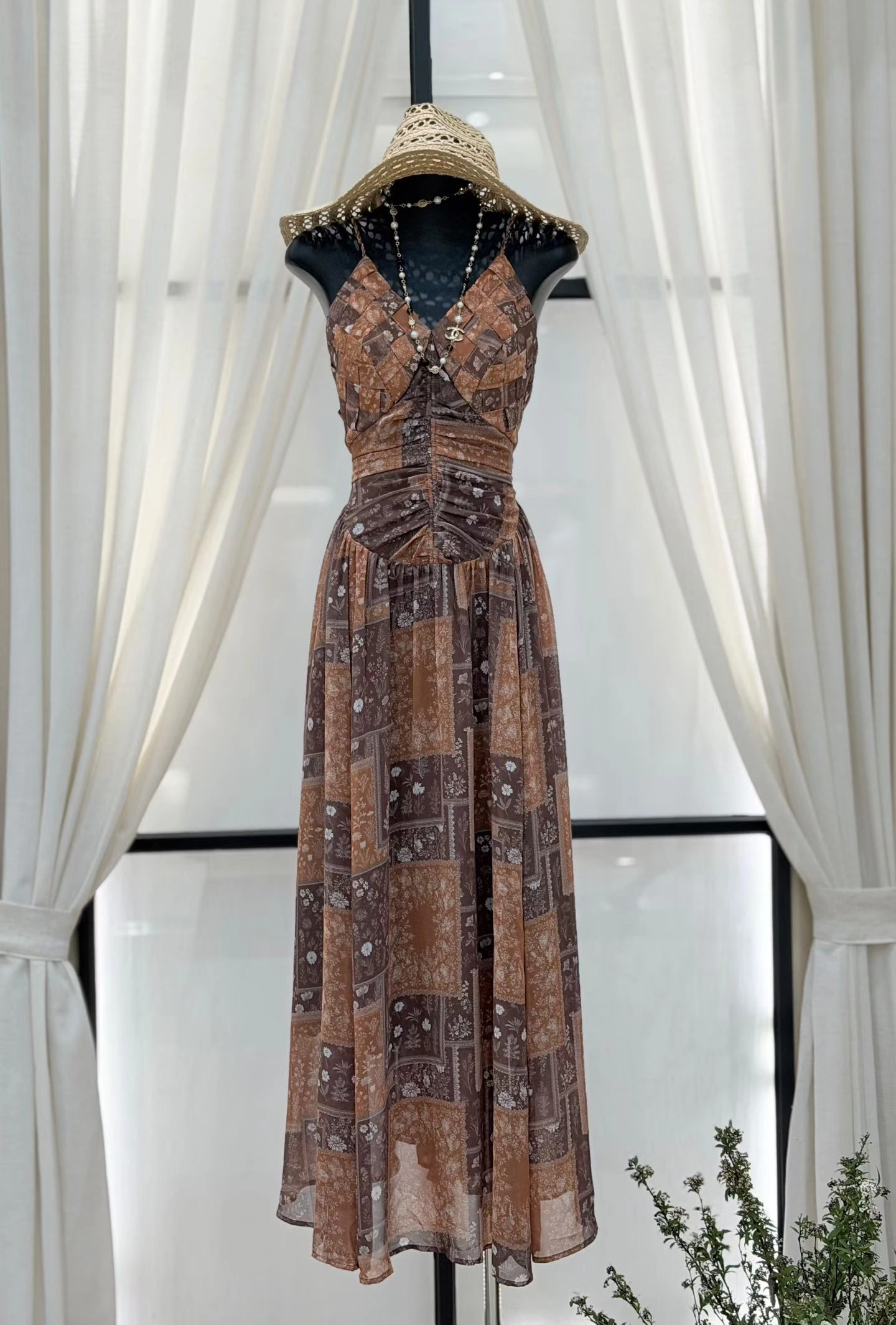 Bronze Brown-front shooting_