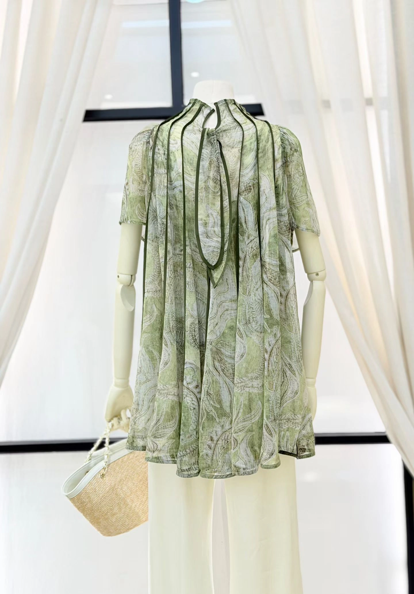 Green -back
