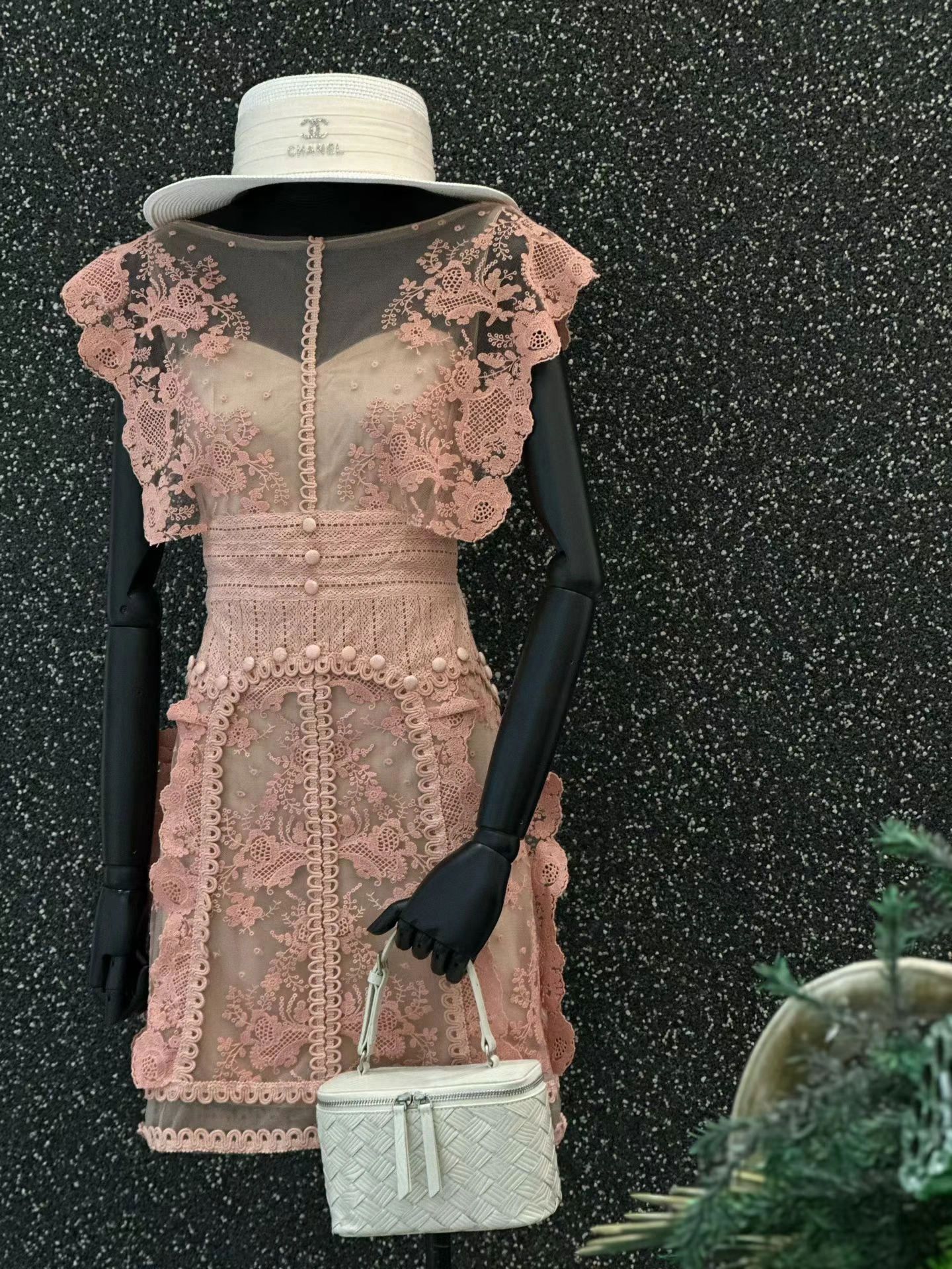 Pink-front shooting