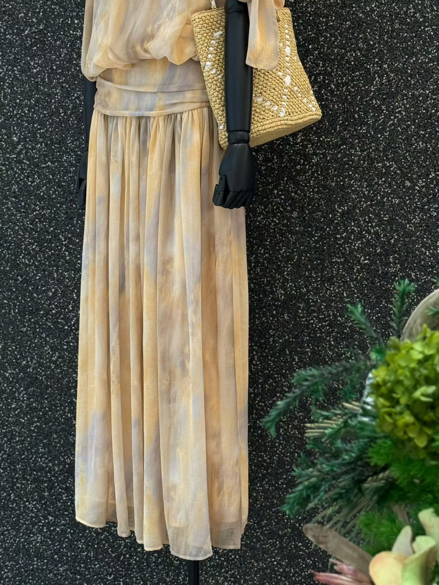 Yellow-dress