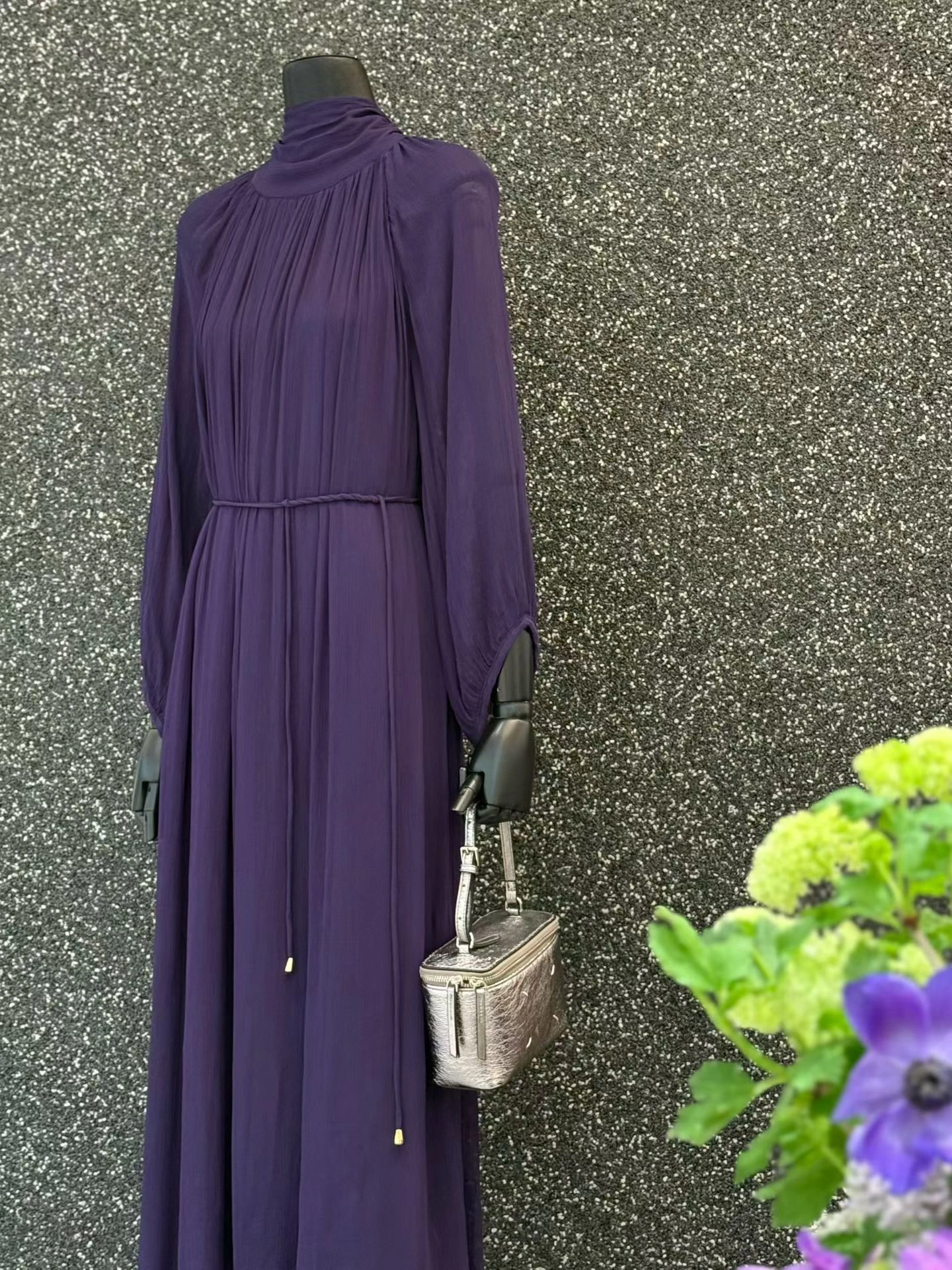 Purple side detail